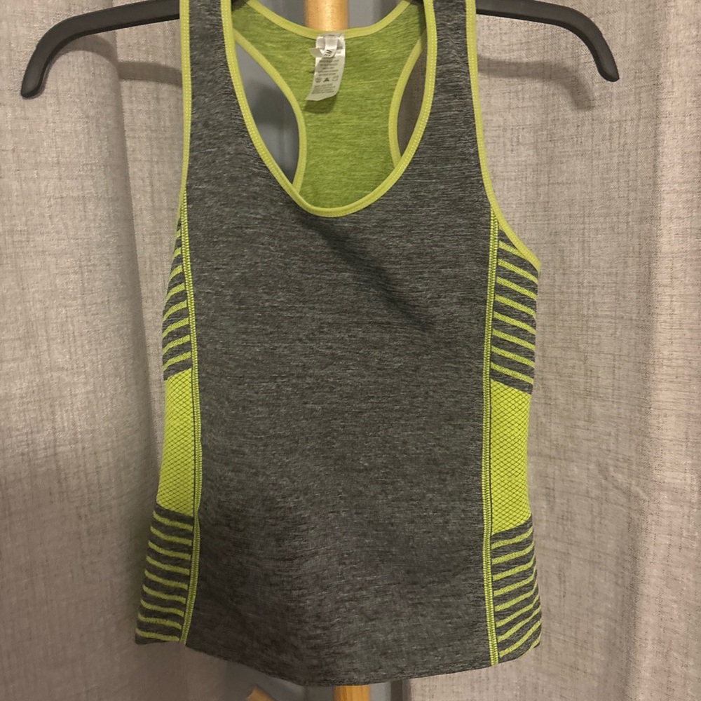 New Mix Gray & Green Racerback Workout Tank – One Size